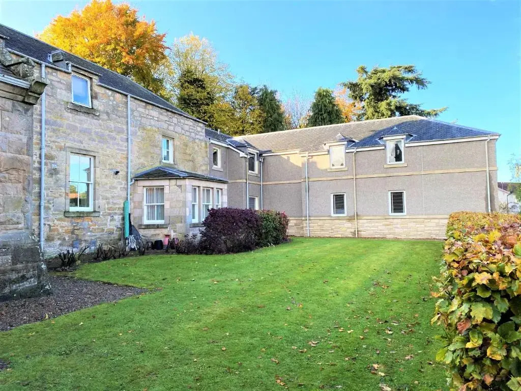 Grampian Serviced Apartments - Garden Neuk - Lesmurdie House
