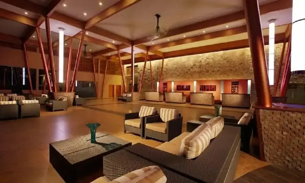 Tropical Digs