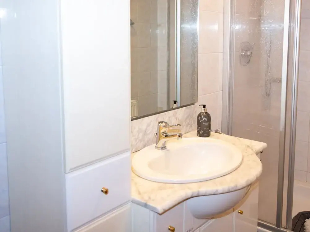 Cozy Apartment in Mühlbach with Garden near Ski Slopes