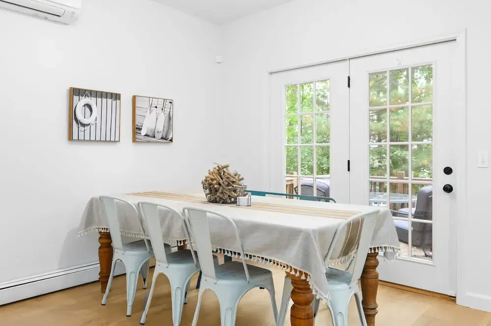 Gorgeous 2BDR Home near Downtown