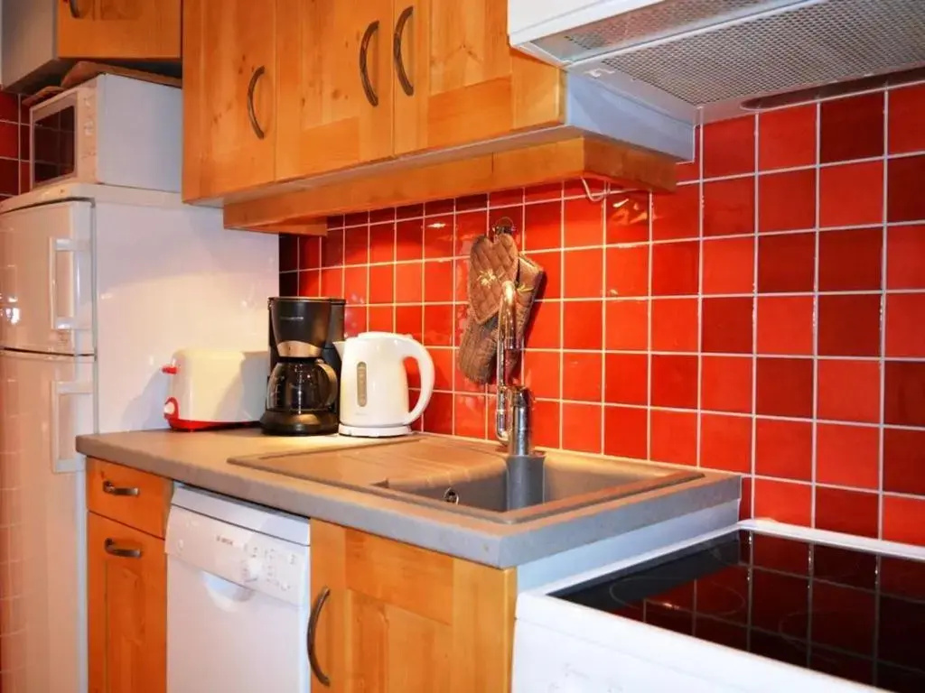 Appartement Le Grand-Bornand, 1 pièce, 5 personnes - FR-1-241-3