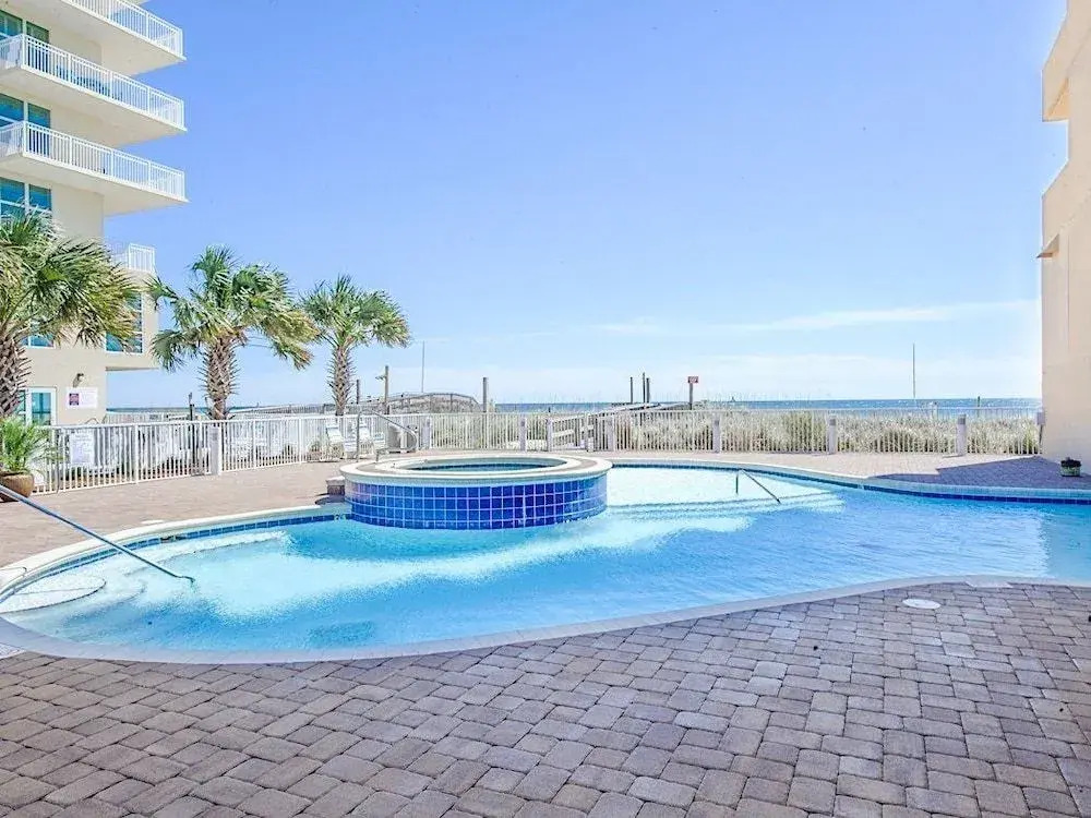 931 W Beach Blvd Condo by RedAwning