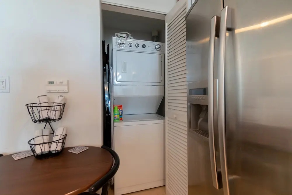 314S Nautical Beach Suite - 2 Beds, Pools, Jacuzzi, Beach, Shops Dog Friendly