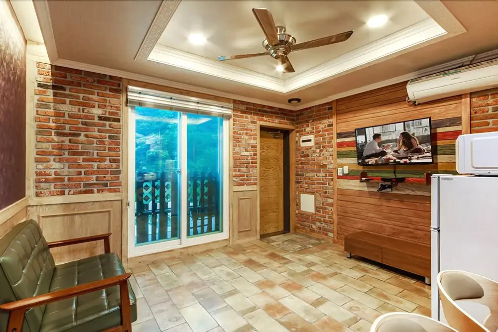 Gyeongju Rosso House Pension