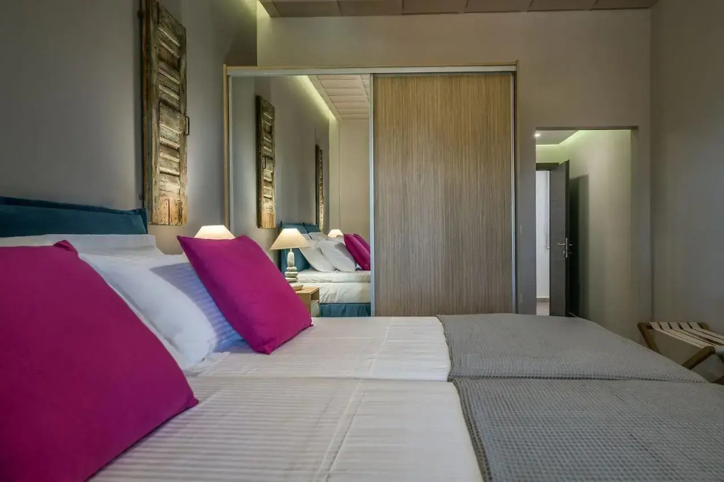 Rivazzurra Beachfront Luxury Villa