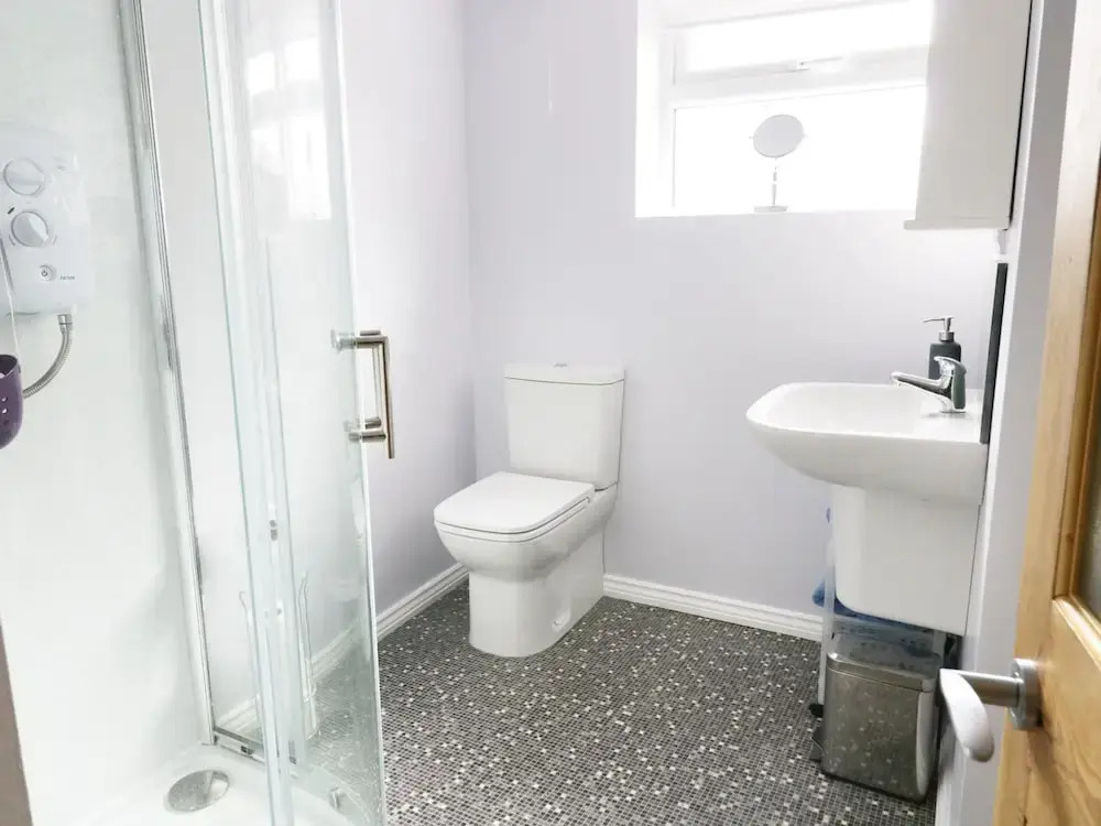 3 Overlands, Settle