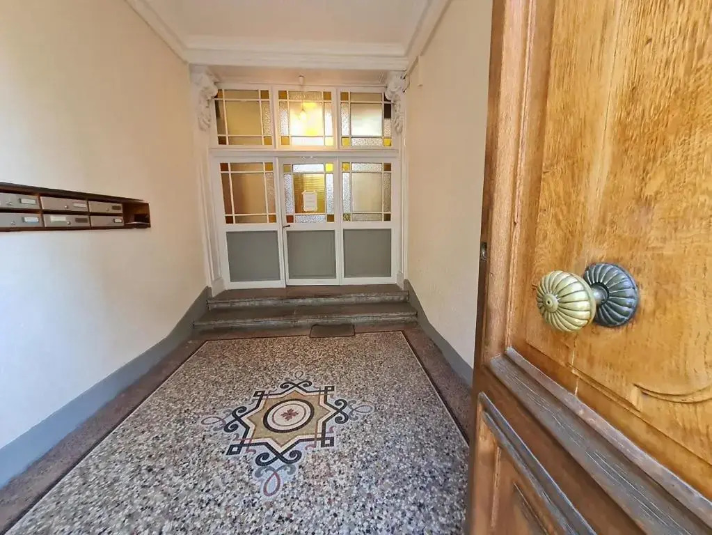 Appartement intra muros 8 personnes climatisé Wifi stationnement facile