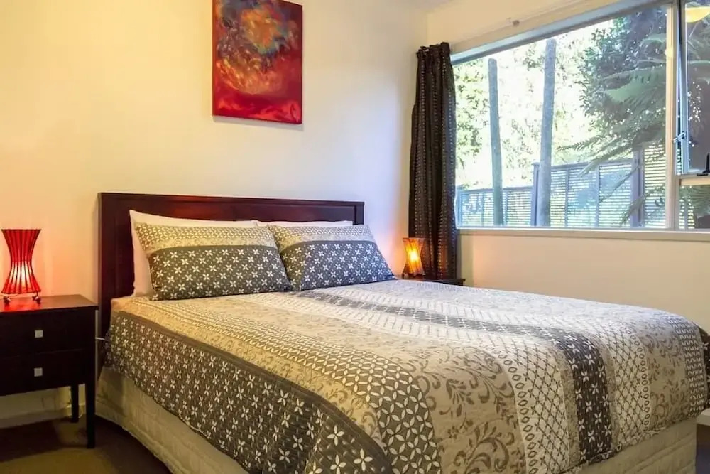 2 BR appartment on Park Hill