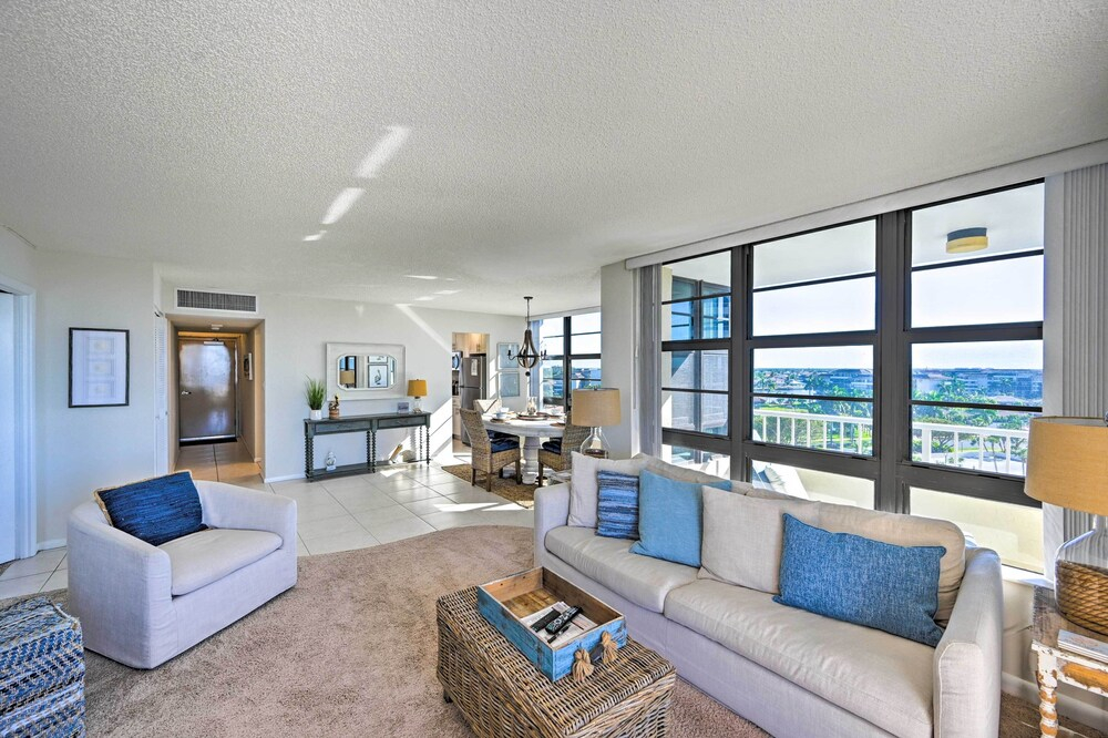 Resort Condo With Balcony & Stunning Ocean Views!