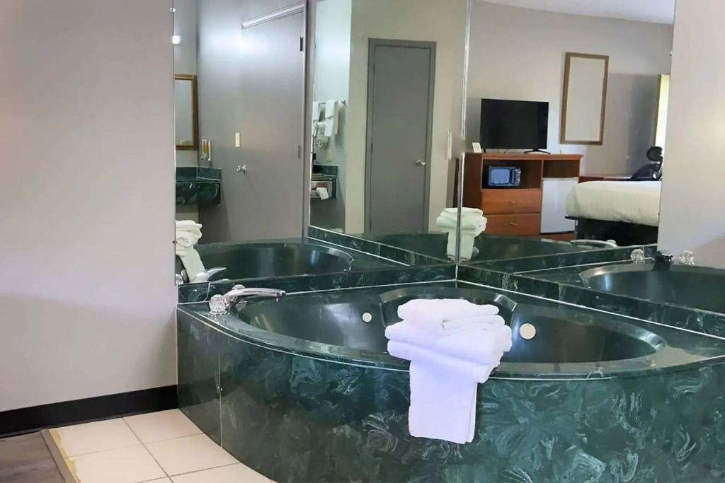 Days Inn by Wyndham North Little Rock Maumelle