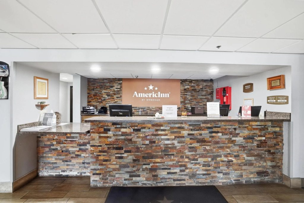 AmericInn by Wyndham White Bear Lake St. Paul