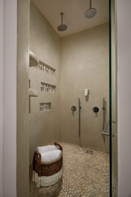 Petri Suites