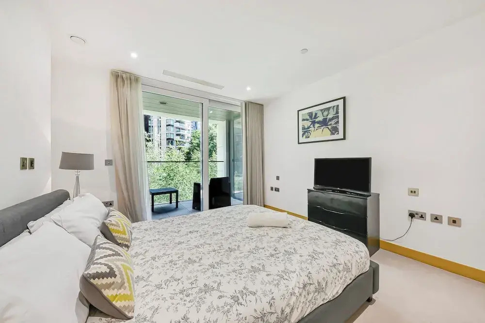 Paddington Ex LUX Flat
