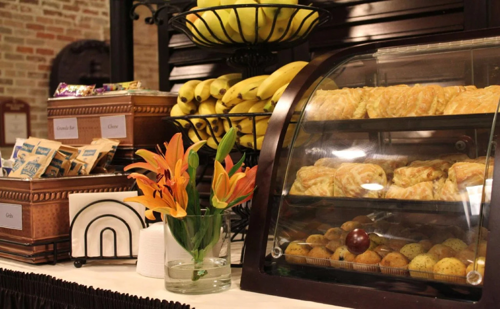 Best Western Plus St. Christopher Hotel