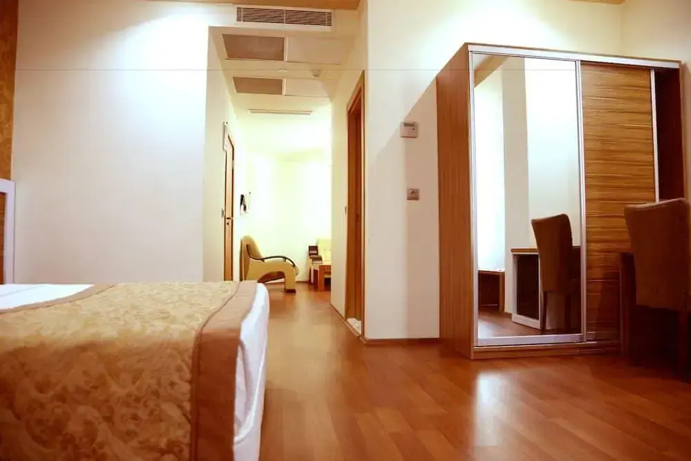 Mira Blue Hotel