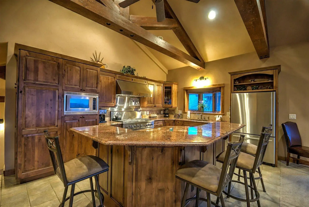 Overlook Chalet