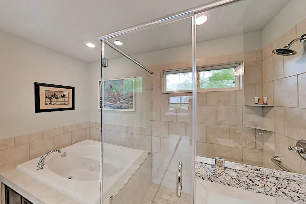All-suite Bayview W/ Fenced Yard & Roof Deck 2 Bedroom Home