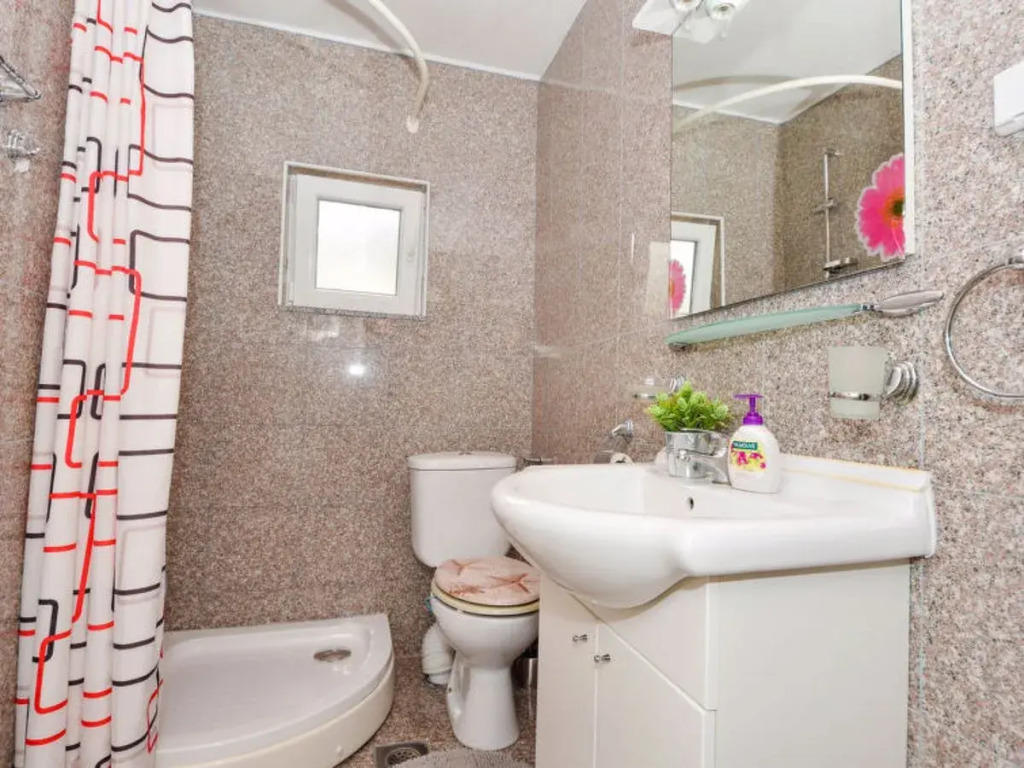 Apartment Jelena Karlobag