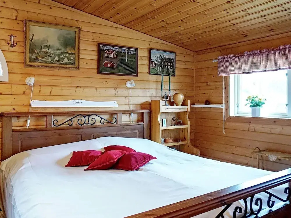 3 Person Holiday Home in Tanumshede