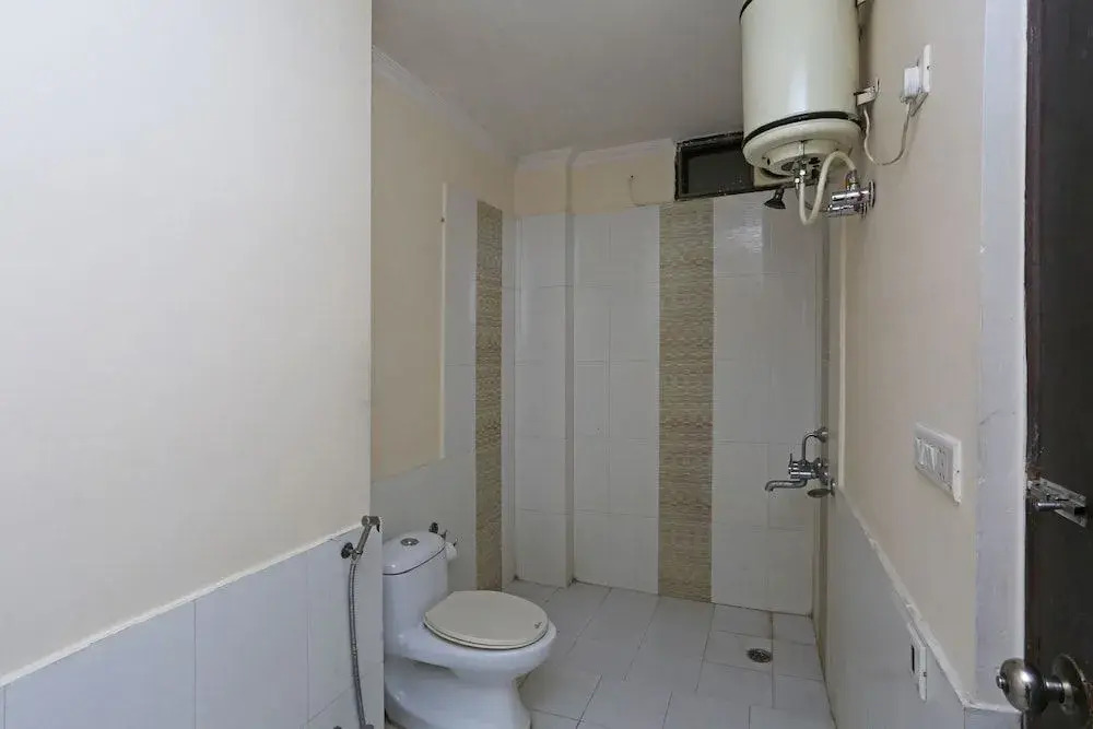 OYO 8751 Hotel Shoba Inn