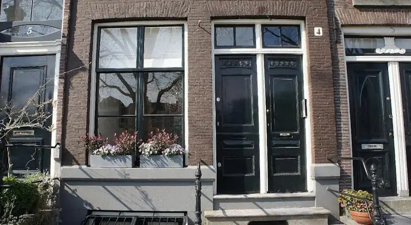Schierstins Apartment