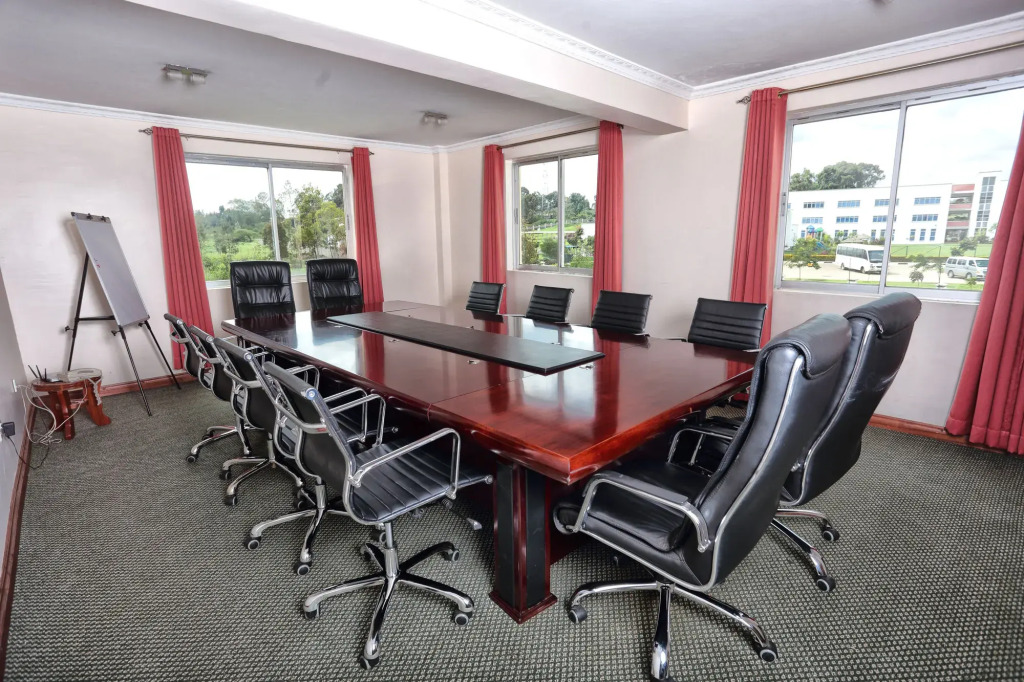 Longview Suites