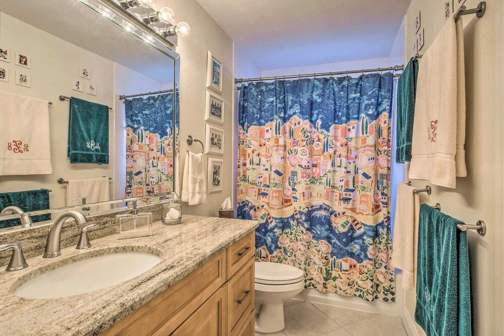 Spacious Naples Home < 1 Mi to Vanderbilt Beach!