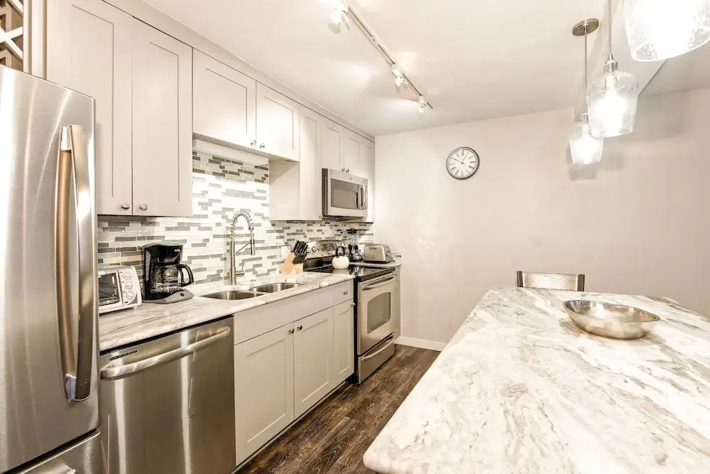 731 East Durant Avenue Condo Unit 22
