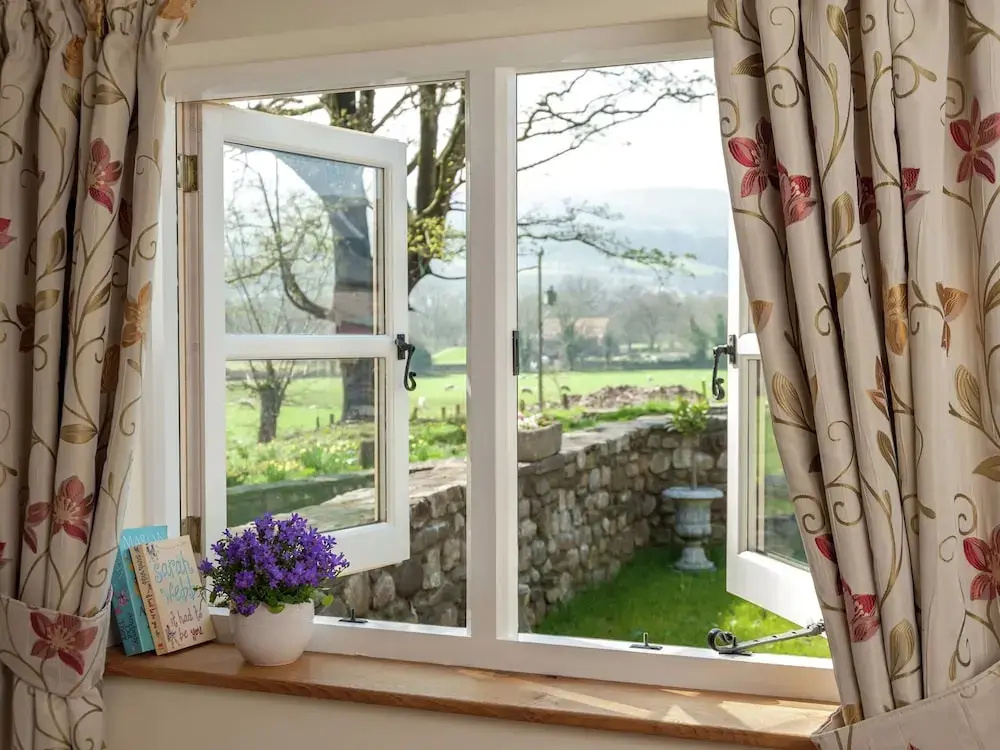Beautiful Holiday Home in Gilwern South Wales With Garden