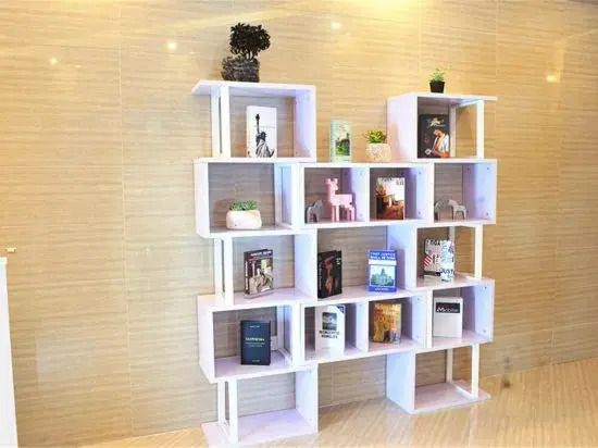 Sushi Select Hotel (Caoyang Road Subway Station)