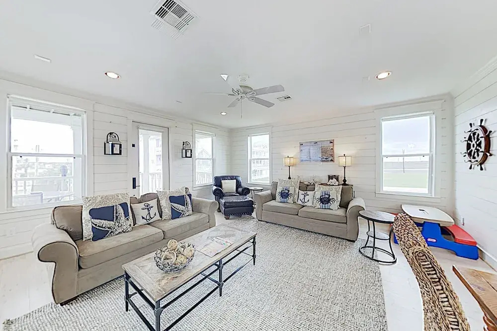 New Listing! The Water House: New Near Beach 3 Bedroom Home