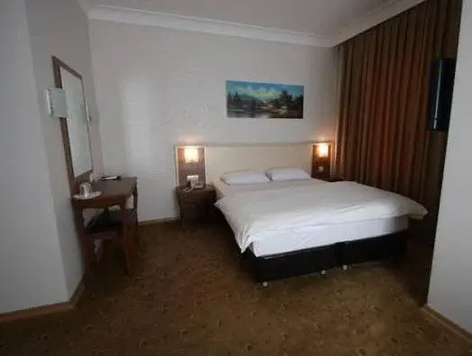 Antana Hotel