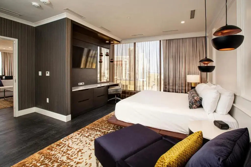 Sands Regency Casino Hotel — только для взрослых