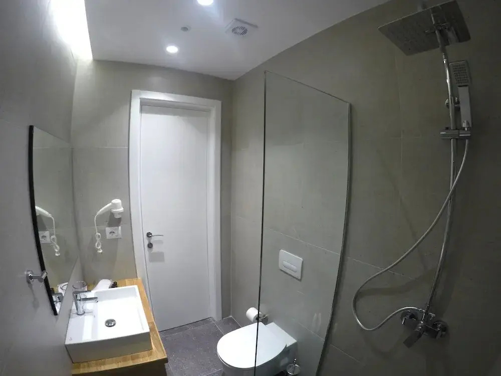 Valmar Hotel