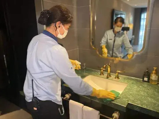 Crystal Hotel Shanghai The Bund Jinling East Road