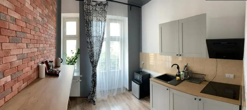 Apartament Równa 12