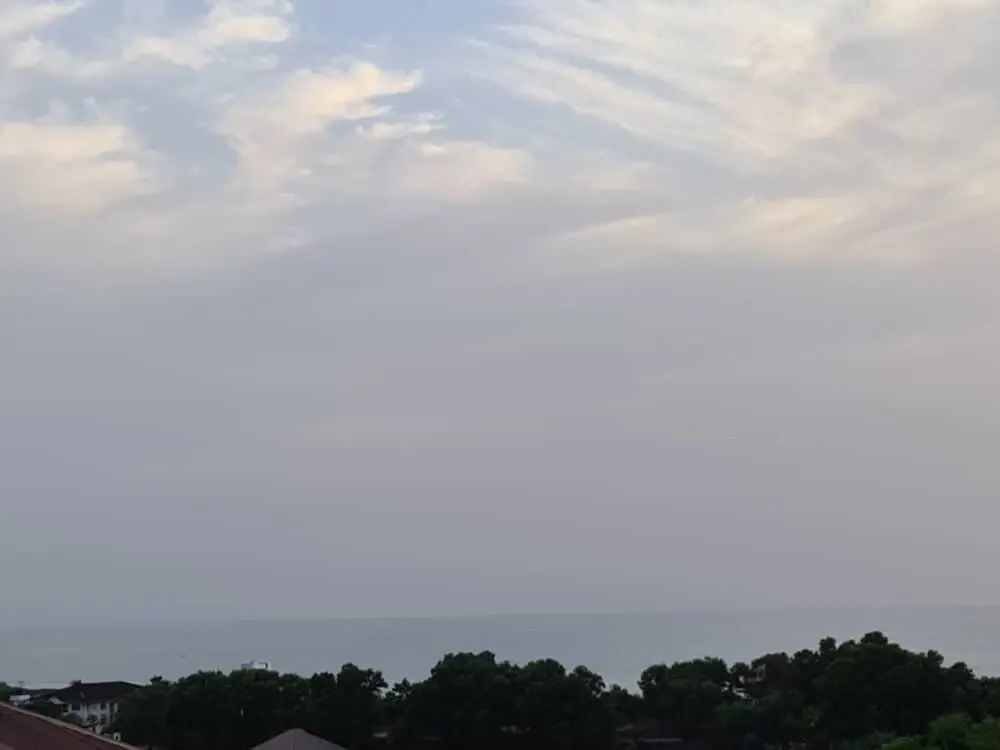6-bed House in Freetown 5 min Drive From the Beach