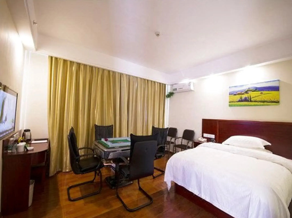 GreenTree Inn LaiBin DaQiao Road YeJin Road Express Hotel