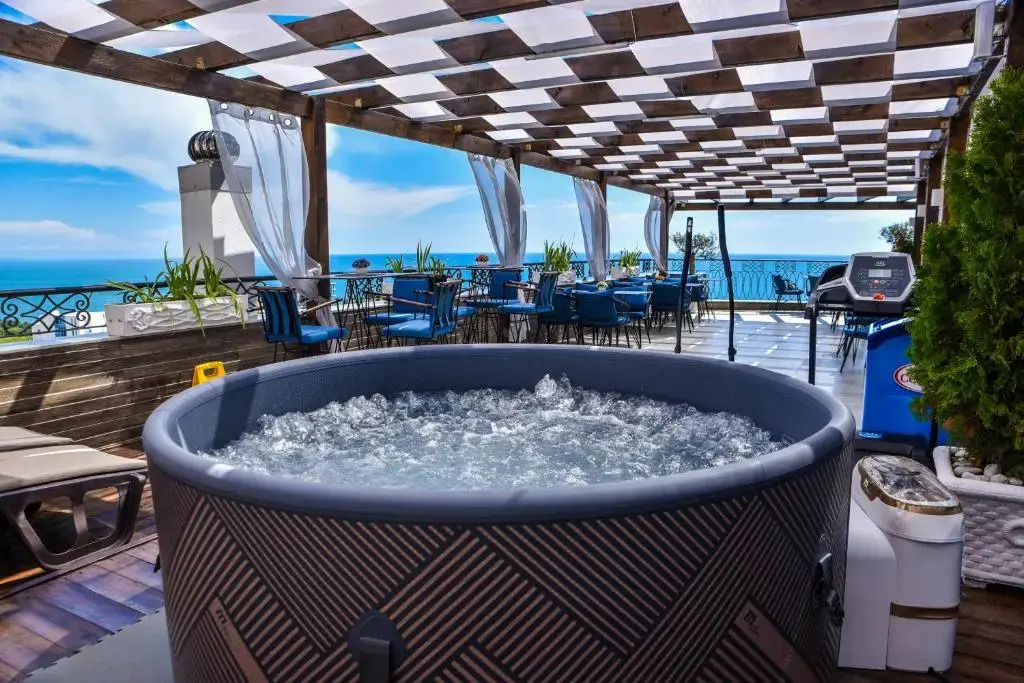 Padam Hotel & SPA