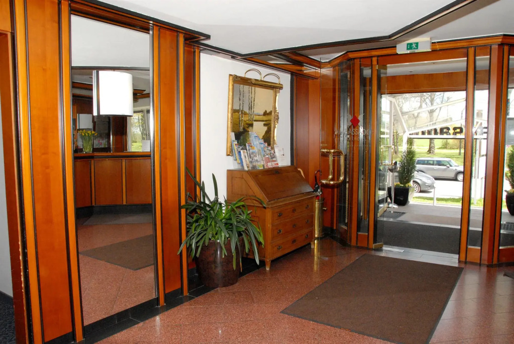 Ambassador Parkhotel