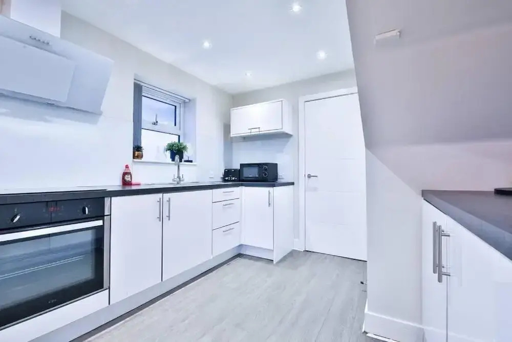 Whitchurch Place 2 Bed Flat in Cardiff