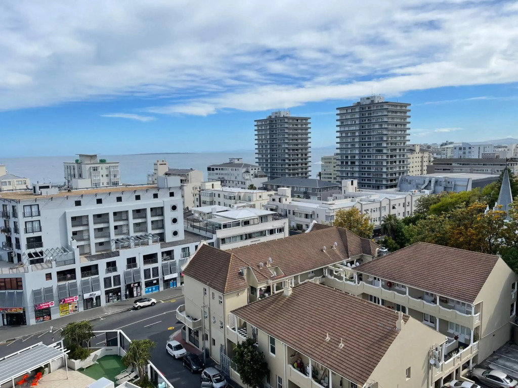 CJ’s OceanCityView Modern Secure 1 bed apartment