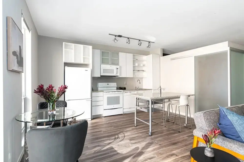 Park Avenue Condos by Barsala