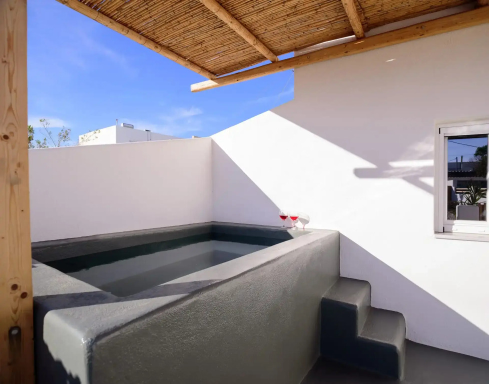 Athiri Luxury Suites