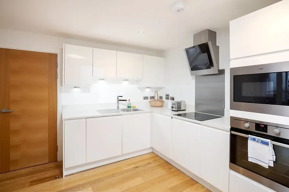 Great 2BR Flat - 10 min to Stratford & Victoria Pk