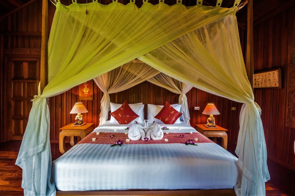 Erawan Villa Hotel