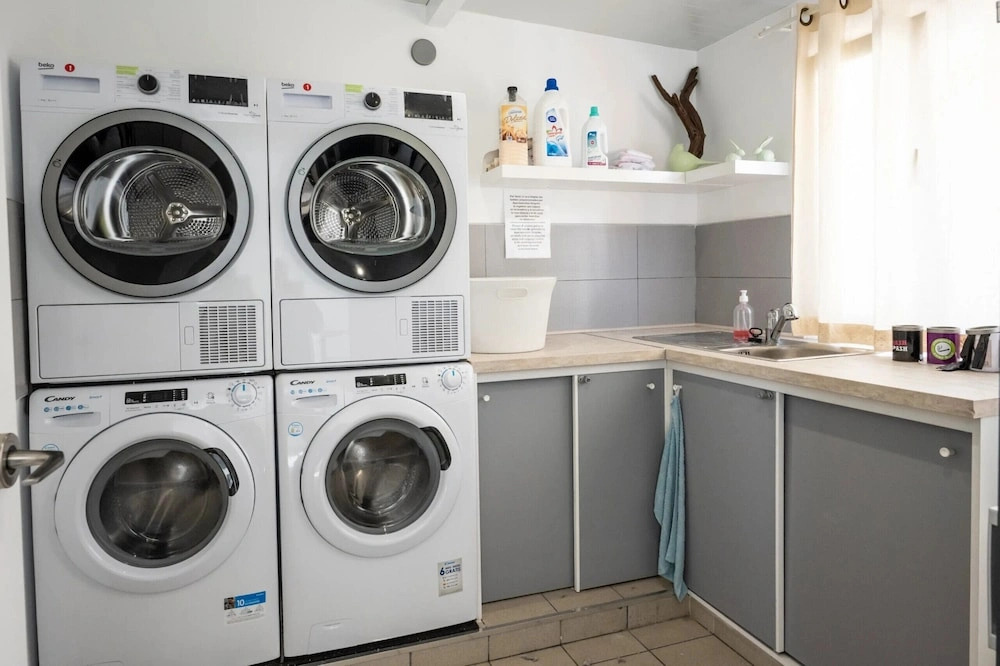 Aire: Cómodo y Luminoso Apartamento