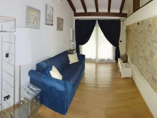 Il Merlo Della Rocca