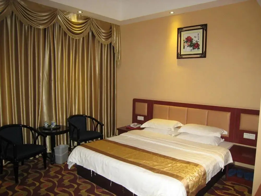 Hong Qi Grand Hotel