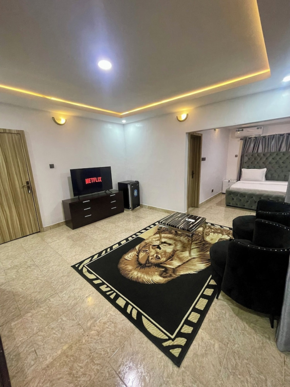 Weena Hotel & Resort